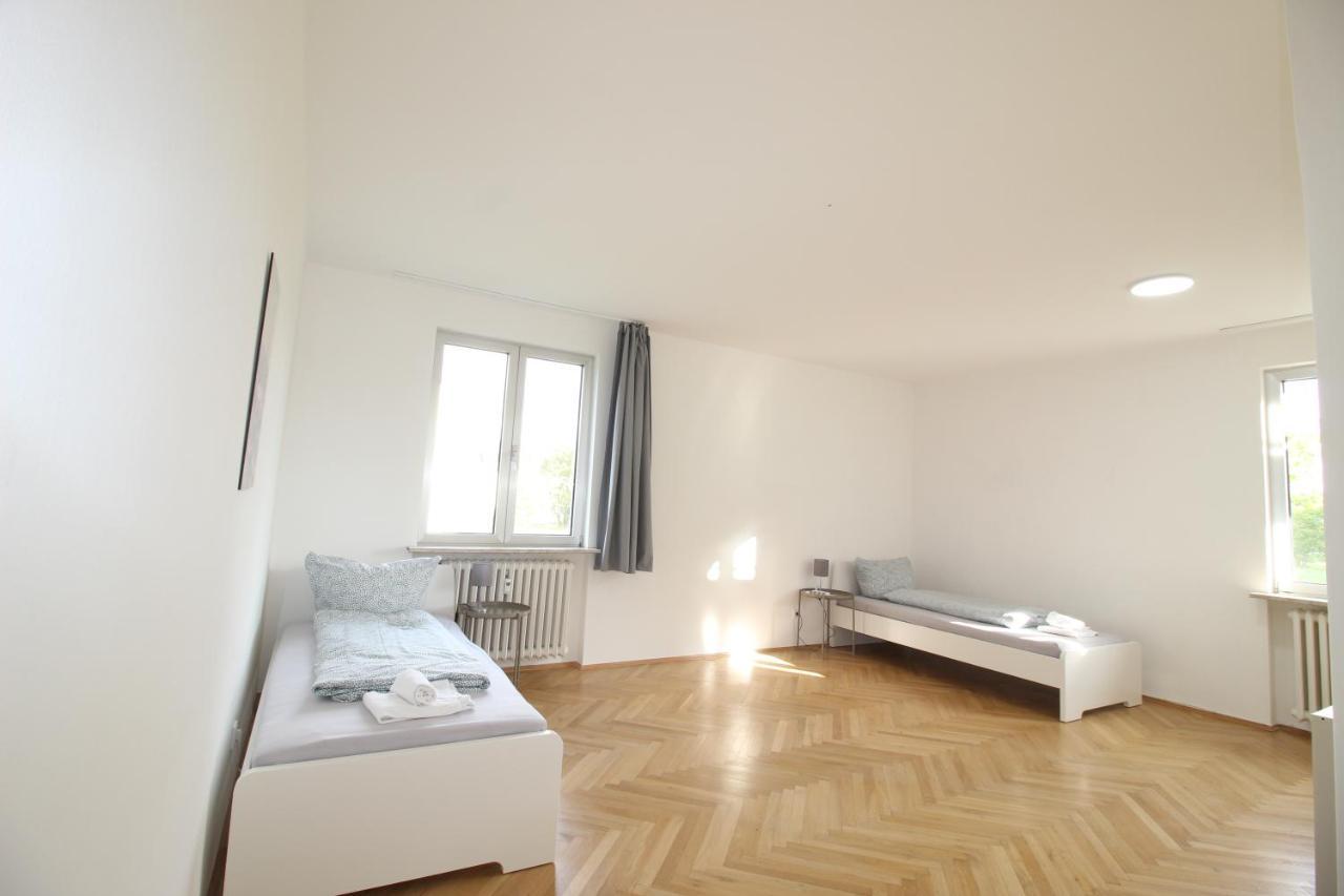 Apartmenthaus Kitzingen - Grosszuegige Wohnungen Fuer Je 6 Personen Mit Balkon Extérieur photo